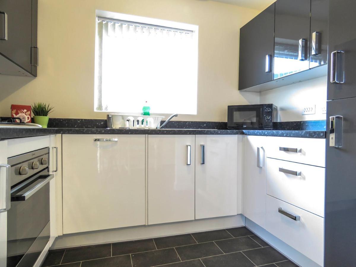 Tudors Esuites 4 Bedroom House Driveway & Garden Birmingham Luaran gambar